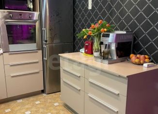 Продажа 3-ком. квартиры, 72.6 м2, Ухта, проспект Ленина, 40