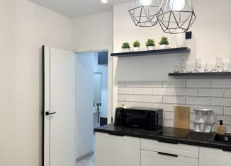 Сдаю 1-ком. квартиру, 40 м2, Курск, улица Энгельса, 158к1