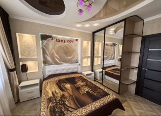 Аренда 2-комнатной квартиры, 60.5 м2, Тюмень, Широтная улица, 158