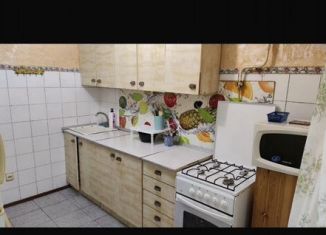 Аренда 2-ком. квартиры, 45 м2, Армавир, улица Ефремова, 10