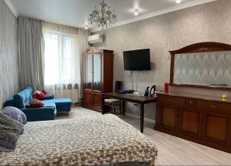 Сдам в аренду однокомнатную квартиру, 40 м2, Казань, Чистопольская улица, 86