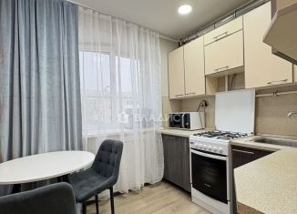 Продаю 2-комнатную квартиру, 46.4 м2, Октябрьский, улица Фрунзе, 11