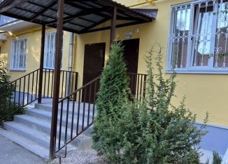 Продается 2-комнатная квартира, 59.8 м2, Псков, Комиссаровский переулок, 7А