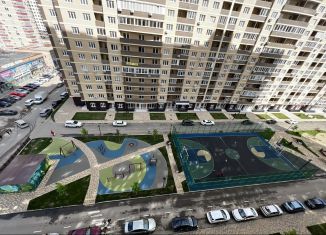 Продажа 2-ком. квартиры, 49 м2, Краснодар, улица Петра Метальникова, 36, ЖК Лучший