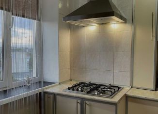 Продаю 1-комнатную квартиру, 30 м2, Крым, Сочинская улица, 4