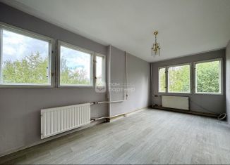 Продается 3-ком. квартира, 64 м2, Санкт-Петербург, Петергофское шоссе, 19/33, Петергофское шоссе