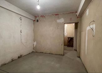 Продается 1-комнатная квартира, 64 м2, Махачкала, улица Орлова, 2