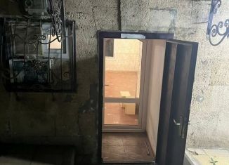 Продам торговую площадь, 26 м2, Дербент, улица У. Буйнакского, 16