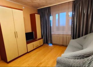 Сдаю 2-ком. квартиру, 50 м2, Уфа, Высотная улица, 14/2