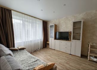 Продаю однокомнатную квартиру, 28.6 м2, Тихвин, 6-й микрорайон, 27