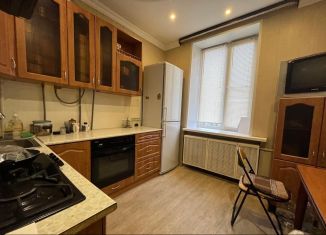 Продается двухкомнатная квартира, 46.7 м2, Великие Луки, проспект Гагарина, 71