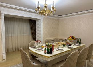 Продаю однокомнатную квартиру, 40 м2, Грозный, улица Новаторов, 33