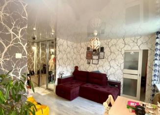 Продаю 2-ком. квартиру, 39 м2, Киров, Пролетарская улица, 26