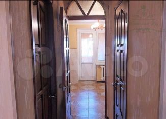 Сдам в аренду 2-ком. квартиру, 51 м2, Крымск, улица Свердлова, 134