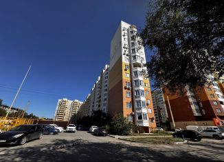 Продам 1-комнатную квартиру, 42 м2, Астрахань, Краснодарская улица, 13А