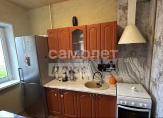 Продаю трехкомнатную квартиру, 59.6 м2, Коряжма, Советская улица, 11