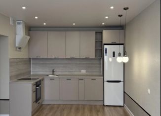 Продам 2-комнатную квартиру, 66 м2, Тюмень, Краснооктябрьская улица, 8