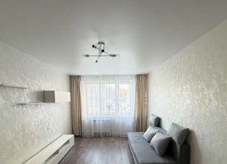 Сдаю в аренду 1-комнатную квартиру, 36 м2, Чебоксары, улица Писателя Лаврентия Таллерова, 7