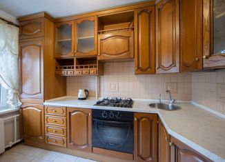 Сдам 3-ком. квартиру, 71.5 м2, Люберцы, Юбилейная улица, 7А