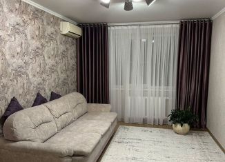 Продажа 2-ком. квартиры, 52 м2, Азов, переулок Степана Разина, 12