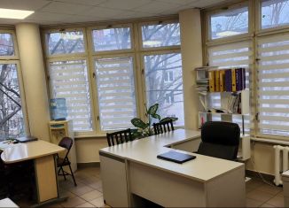 Сдаю в аренду офис, 25 м2, Калининград, Советский проспект, 18