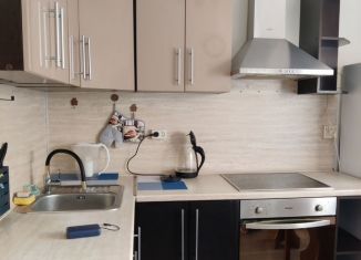 Сдаю однокомнатную квартиру, 34 м2, Колпино, улица Севастьянова, 30к1