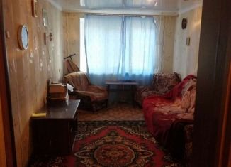 Трехкомнатная квартира на продажу, 59 м2, поселок городского типа Степное, Октябрьская улица, 28