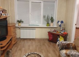 2-комнатная квартира на продажу, 44.7 м2, поселок городского типа Емельяново, улица 2 Борцов, 33