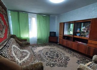 Продается 3-комнатная квартира, 67 м2, Волгодонск, улица Дружбы, 8