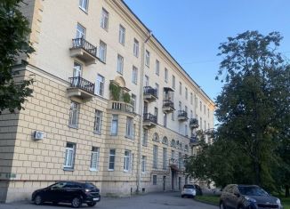 Продается 2-комнатная квартира, 55.3 м2, Санкт-Петербург, Среднеохтинский проспект, 2Б, Среднеохтинский проспект