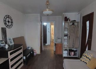 Продается трехкомнатная квартира, 51 м2, Красный Сулин, улица Комарова