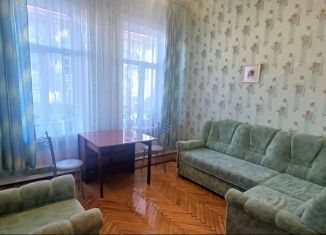 Продается 4-комнатная квартира, 97.5 м2, Ульяновская область, улица Льва Толстого, 69