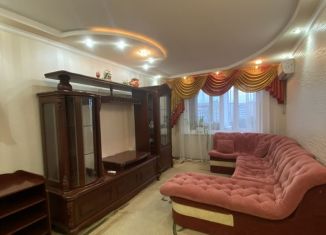 Сдам 3-комнатную квартиру, 70 м2, Керчь, улица Кирова, 109