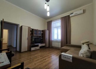 Сдается 3-комнатная квартира, 100 м2, Крым, улица Чехова, 24