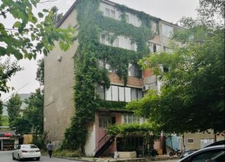 Сдаю в аренду однокомнатную квартиру, 32 м2, Дагестан, улица Юсупа Акаева, 7А