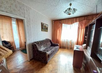 Продажа 3-комнатной квартиры, 50 м2, Ленинградская область, улица Гагарина, 13