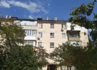 Продается двухкомнатная квартира, 43 м2, Севастополь, улица Горпищенко