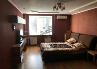 Сдается 2-ком. квартира, 76 м2, Татарстан, улица Аделя Кутуя, 44