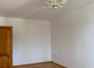 Продажа 3-комнатной квартиры, 62 м2, Нальчик, улица Нахушева, 93