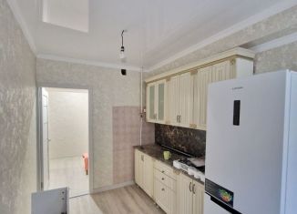 Продается многокомнатная квартира, 56 м2, Нальчик, проспект Шогенцукова, 22