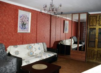 Сдается в аренду 3-ком. квартира, 80 м2, Подольск, Комсомольская улица, 68