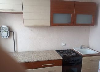 Сдам в аренду 1-ком. квартиру, 30 м2, Дагестан, улица 345-й Дагестанской Стрелковой Дивизии, 8