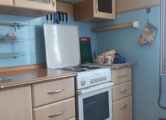 Трехкомнатная квартира в аренду, 65 м2, Москва, Авангардная улица, 11