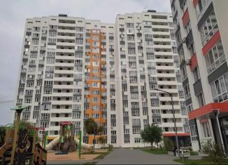 Продам 2-комнатную квартиру, 61.8 м2, Тюмень, Заполярная улица, 9