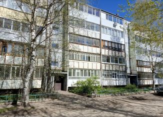 Продам двухкомнатную квартиру, 49 м2, Коми, Коммунистическая улица, 76А