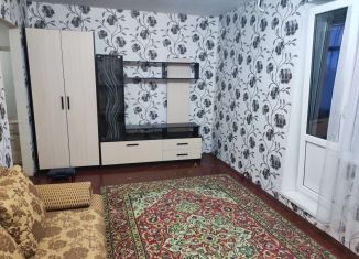 Сдача в аренду 2-ком. квартиры, 50 м2, Магнитогорск, улица Ворошилова, 1