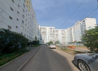 Продаю трехкомнатную квартиру, 65 м2, Удмуртия, улица Степана Разина, 45