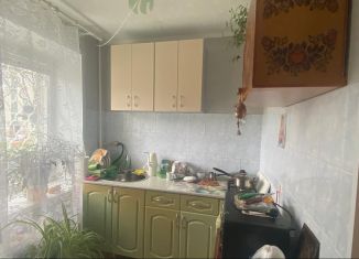 Продам 1-ком. квартиру, 31 м2, Новоуральск, улица Победы, 32В