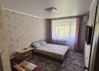 Аренда 1-комнатной квартиры, 38 м2, Сальск, улица Ленина, 42