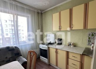 Продам 1-комнатную квартиру, 32 м2, Красноярск, улица Батурина, 20